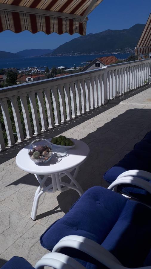 Apartment Dubrava Тиват Екстер'єр фото