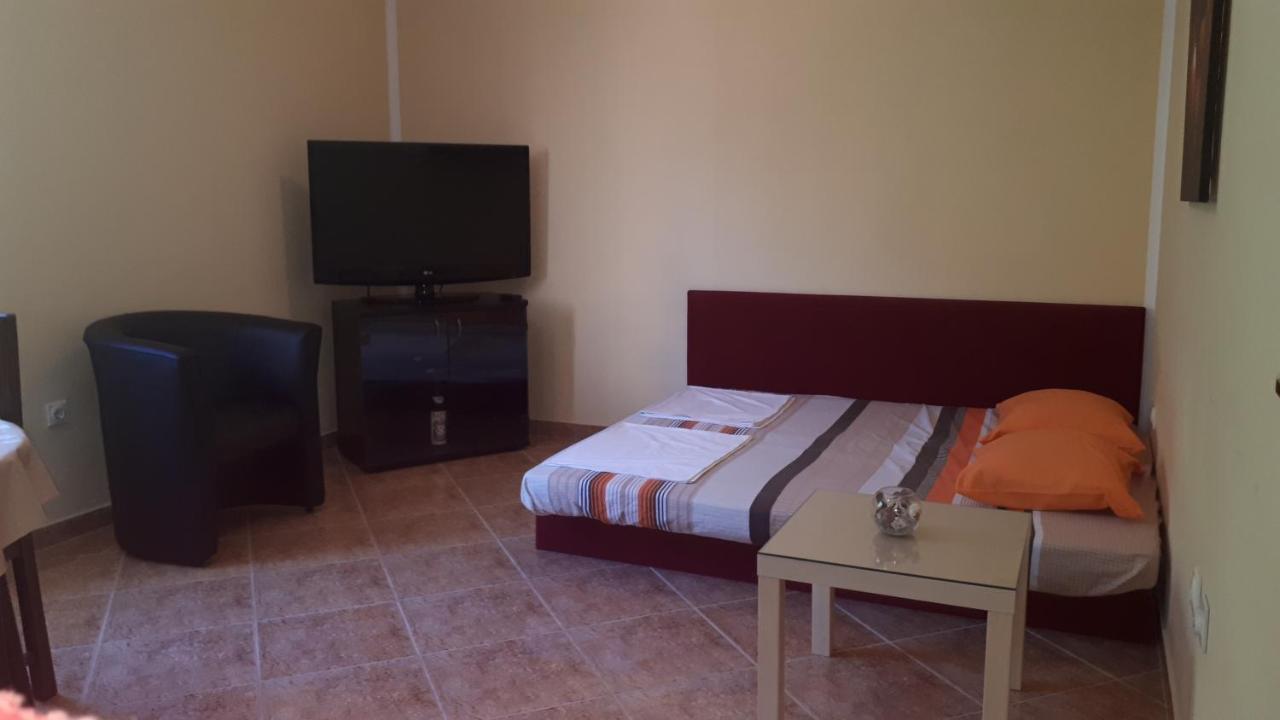 Apartment Dubrava Тиват Екстер'єр фото