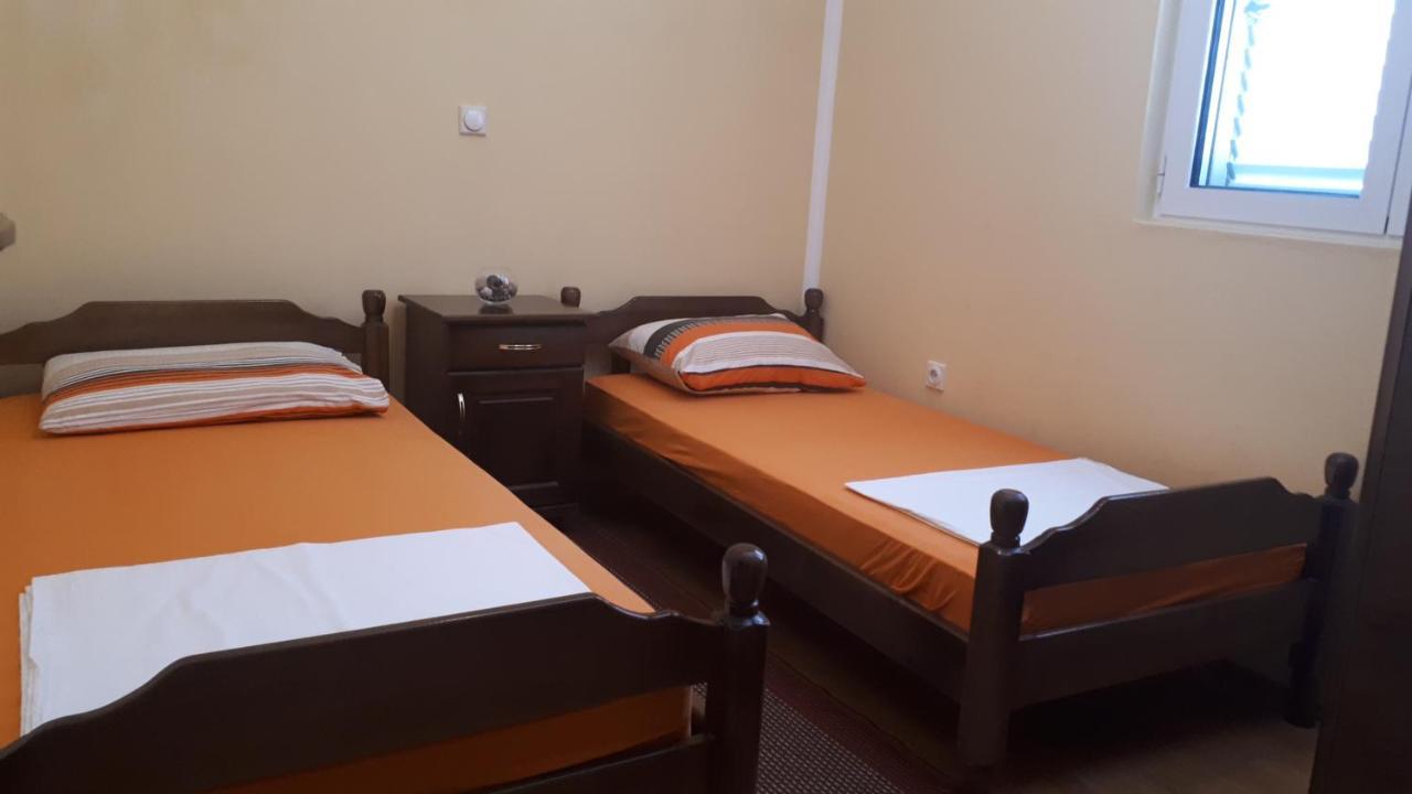 Apartment Dubrava Тиват Екстер'єр фото